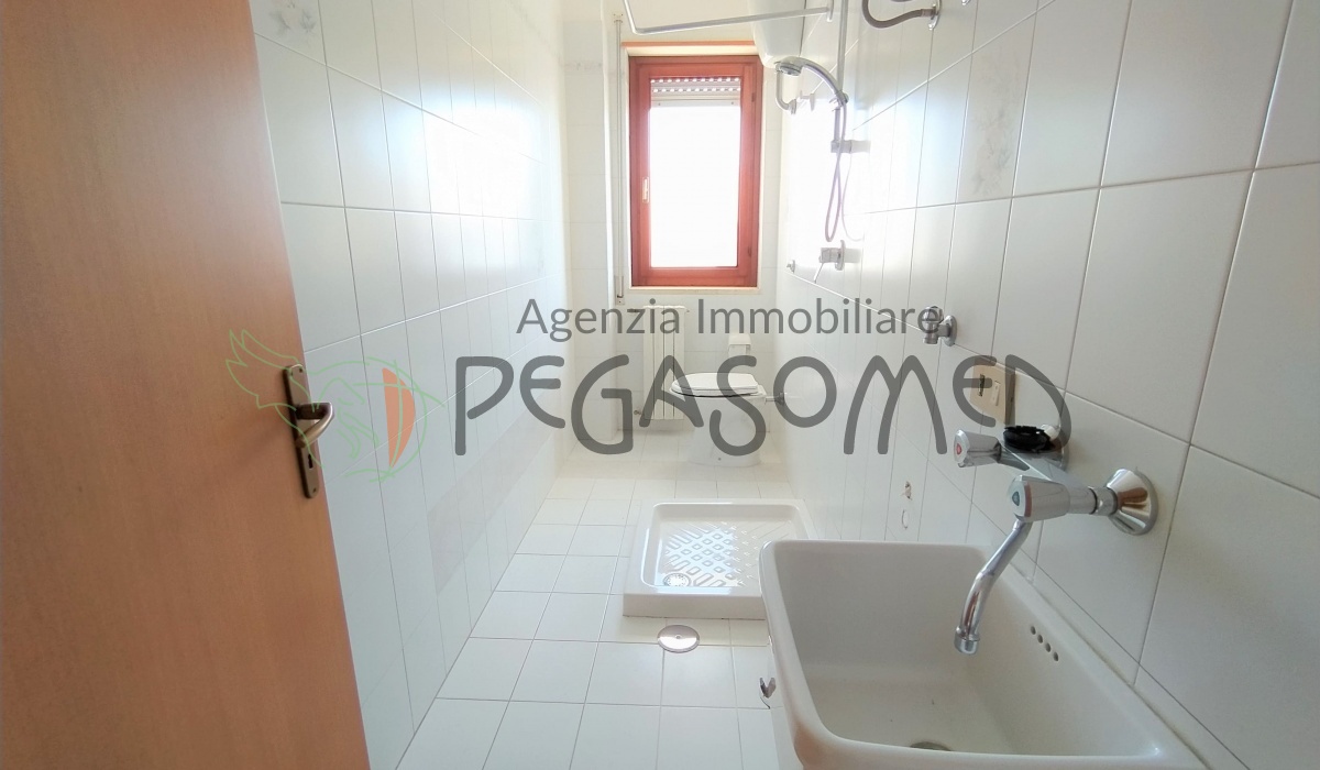 Condominio, 3 camere da letto, termoautonomo, 2 bagni