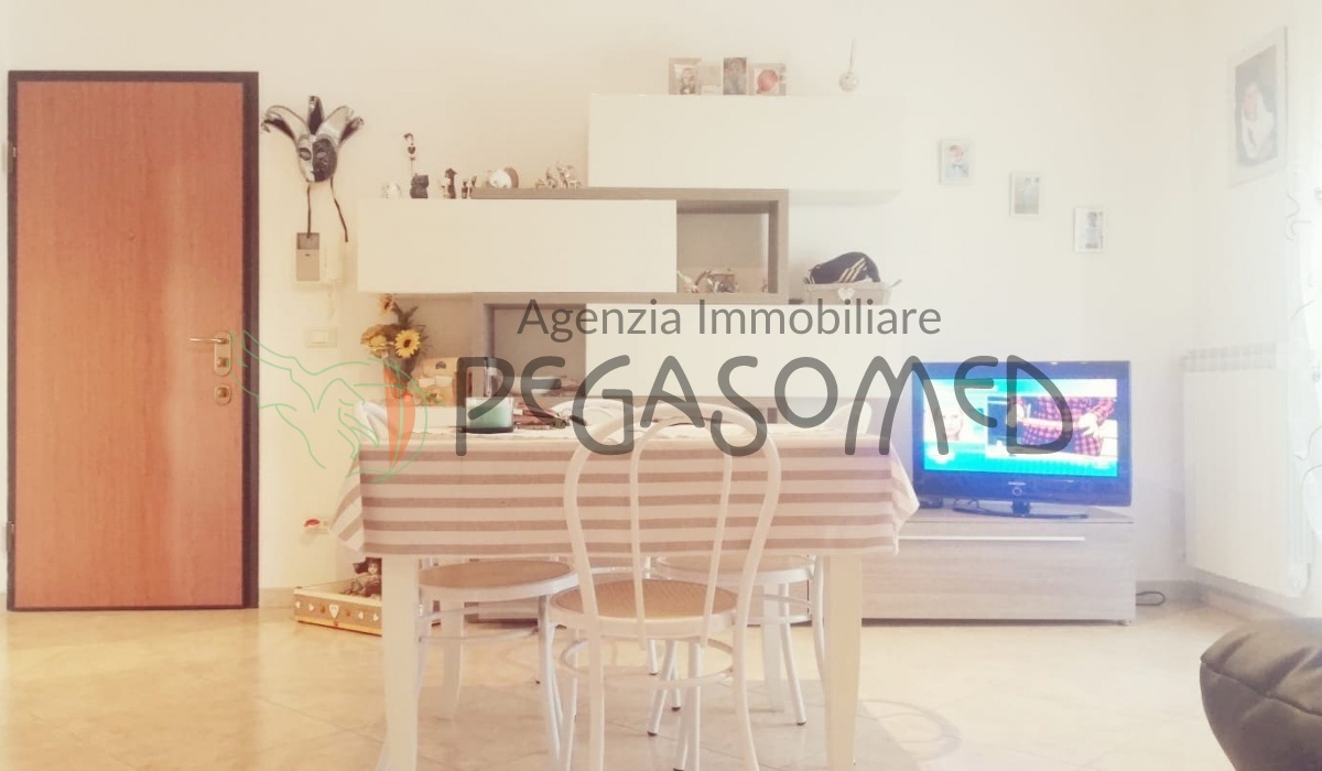 CAROVIGNO appartamento indipendente, due camere Casa in Campagna In vendita In SAN VITO DEI NORMANNI, 72019 agenzia immobiliare Pegasomed puglia