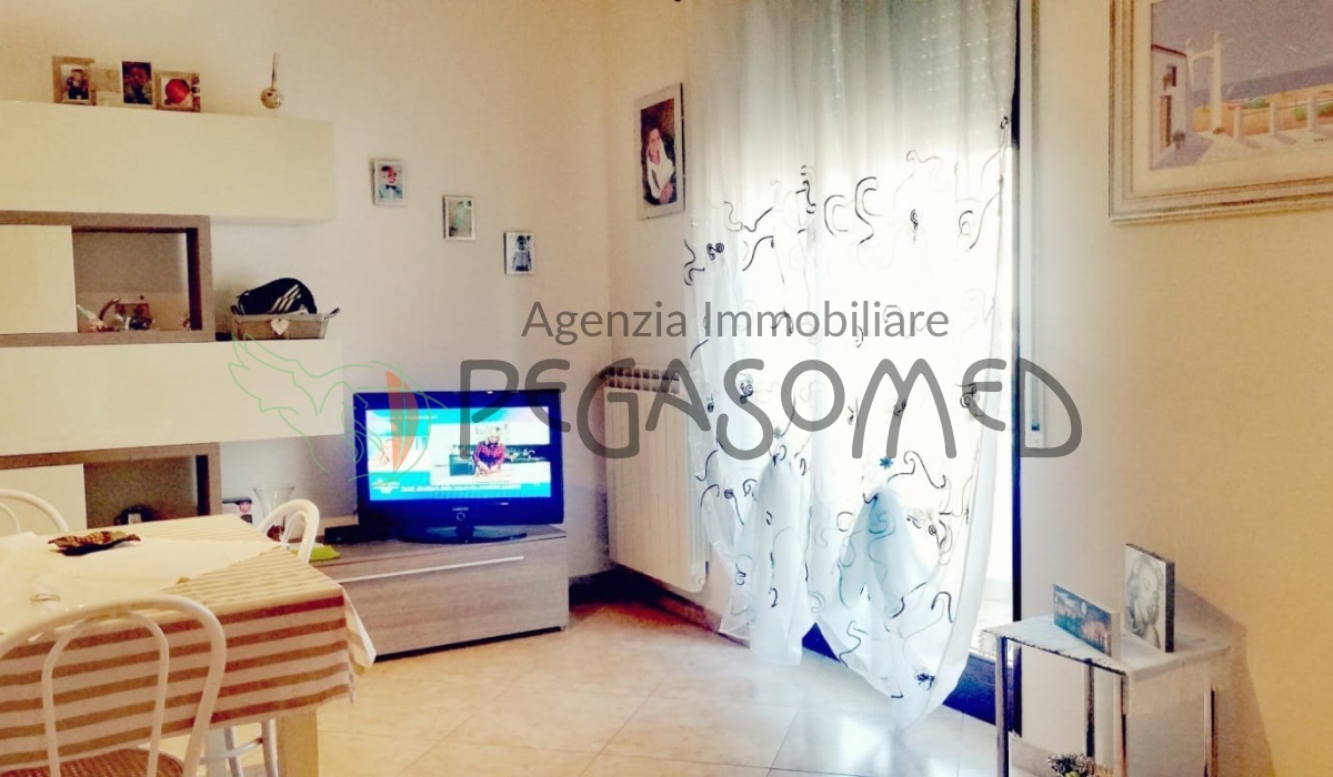 CAROVIGNO appartamento indipendente, due camere Casa in Campagna In vendita In SAN VITO DEI NORMANNI, 72019 agenzia immobiliare Pegasomed puglia