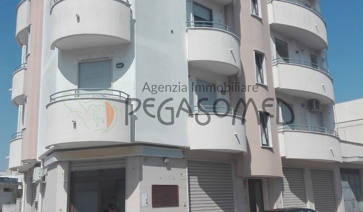 CAROVIGNO appartamento indipendente, due camere Casa in Campagna In vendita In SAN VITO DEI NORMANNI, 72019 agenzia immobiliare Pegasomed puglia