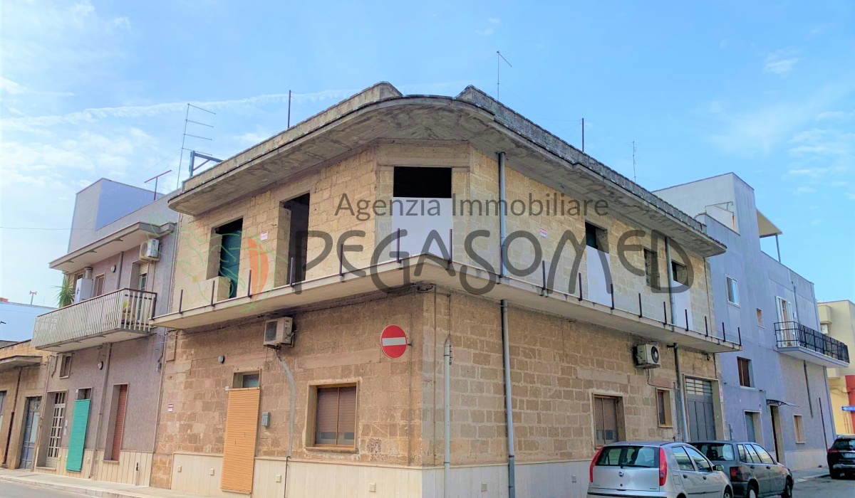 grezzo appartamento da finire san vito dei Normanni pegaso med agenzia immobiliare 